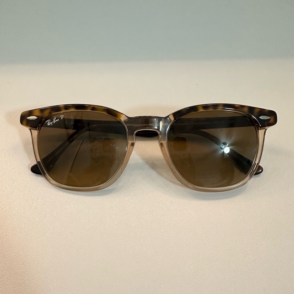 Hawkeye rayban